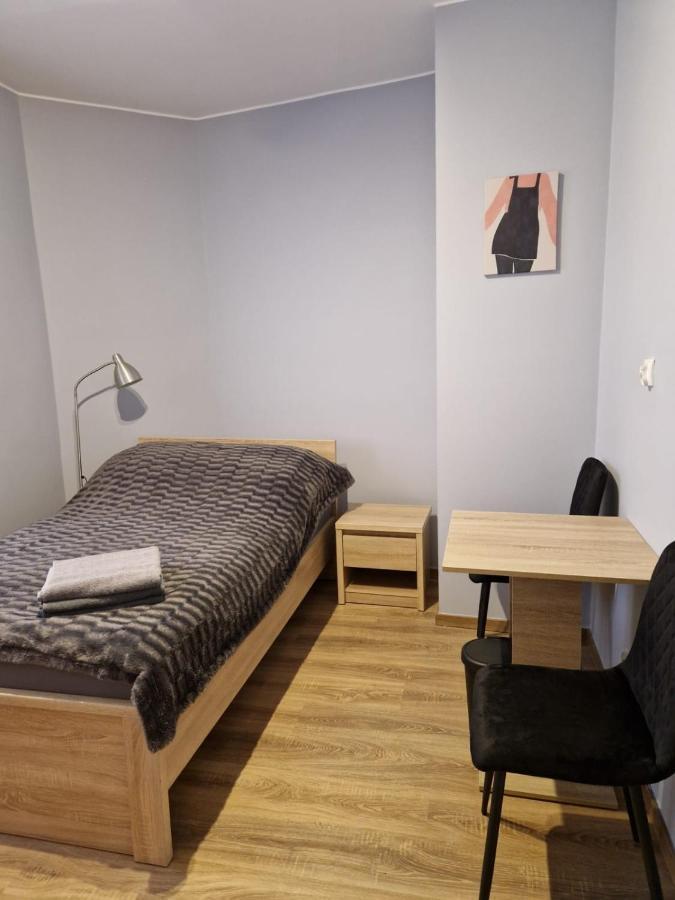 Апартаменты Apartament Przybudowka Катовице Экстерьер фото